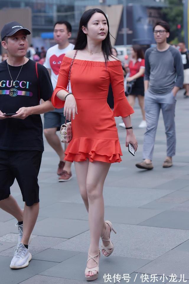 高跟鞋|玫红皱褶修边，七分袖连衣裙，更显青春时尚气质