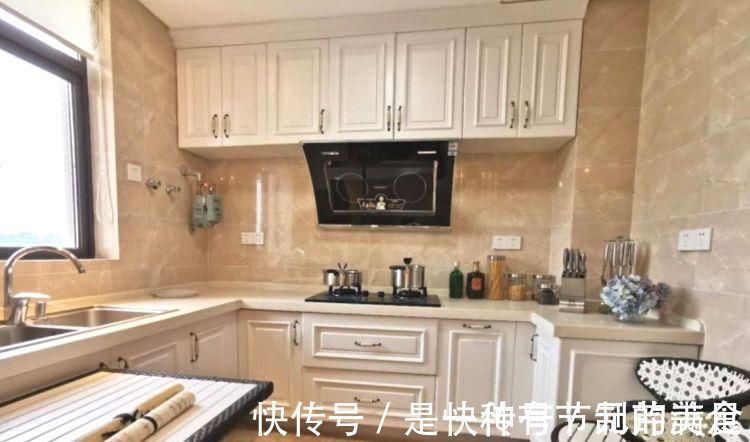 阳台|132㎡轻奢三居室,南北通透双阳台,朋友说这套房子可以打99分