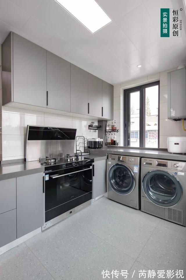 起居室|这对夫妻很有远见,选择去客厅化装修,让一家人的感情快速升温