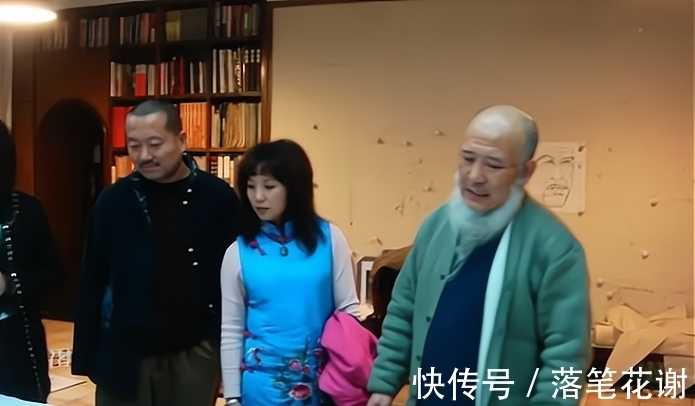 非洲@2011年,53岁画家杨彦娶了非洲学生,老来得子后,却突然选择出家