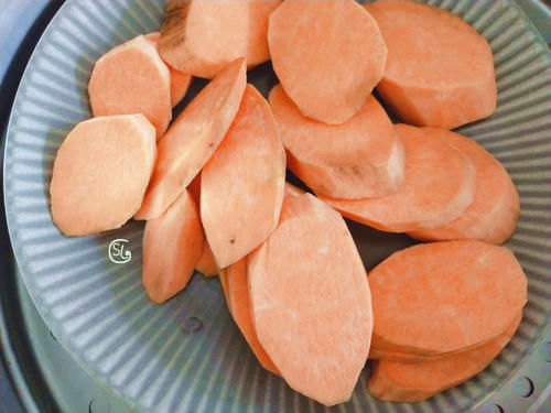  家里有红薯的试试这种新吃法，无水无油无糖，个个外酥里软，好吃