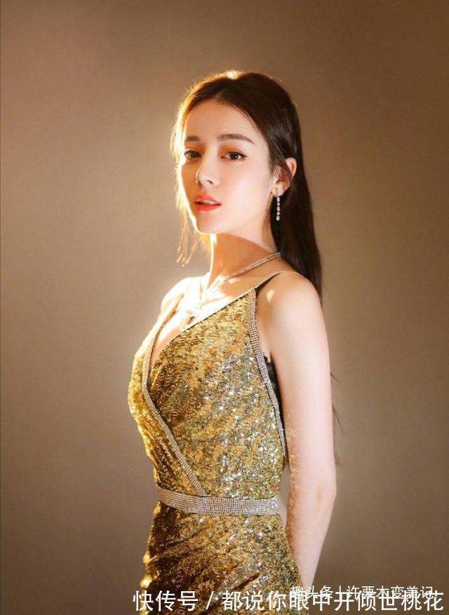 超短发 50岁女人别再留齐刘海了,今年流行这四种发型,显脸小还不挑人