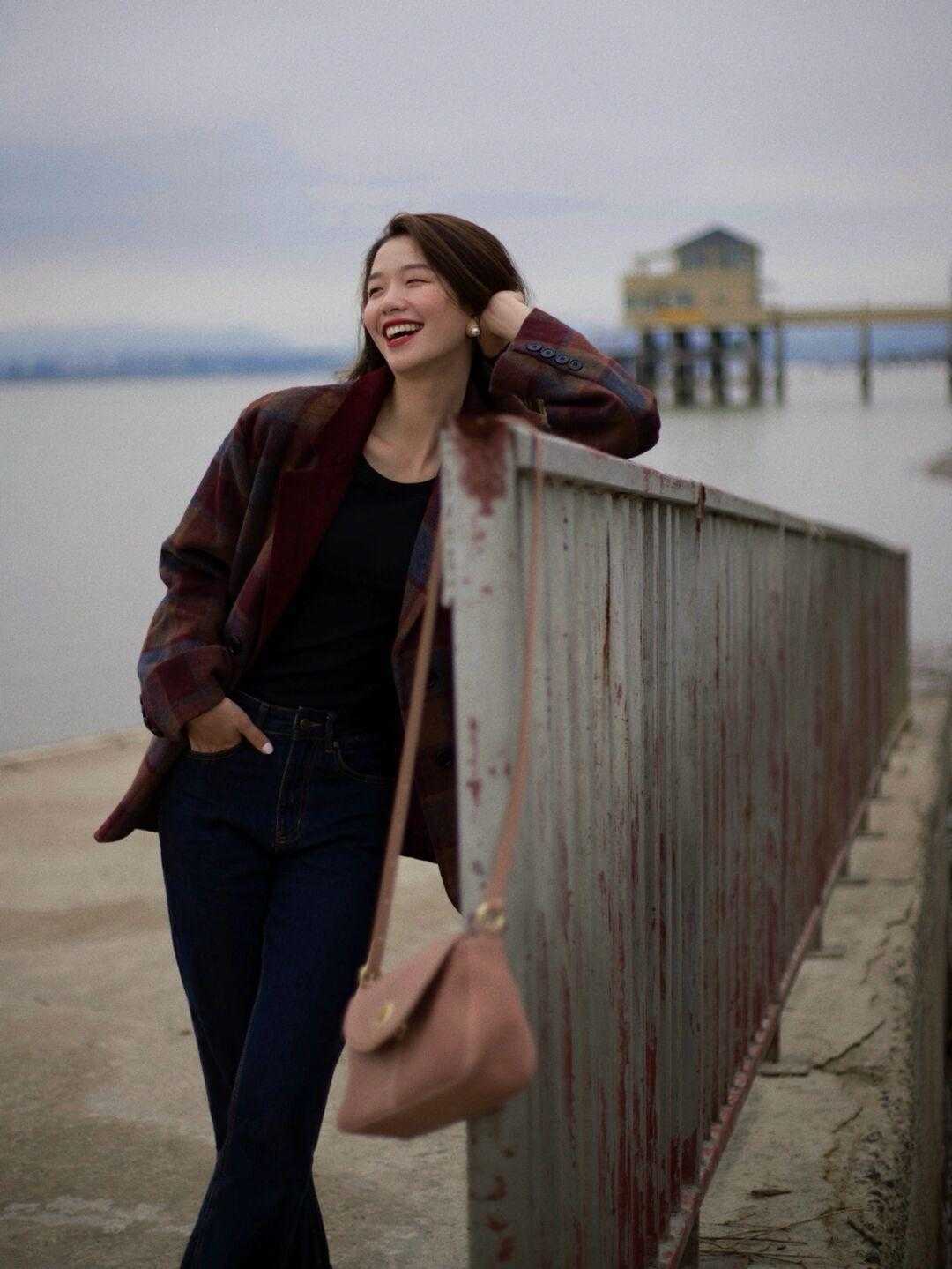 牛仔裤|格纹西装才是今年最in单品,配牛仔裤、半身裙都时髦,百搭又洋气