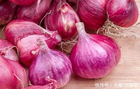 冬天常吃洋葱好处多，但不要与一物共食，有很多人还不清楚