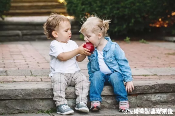 差距|年轻人不爱生二胎不出10年，二胎家庭与独生家庭的差距会拉大