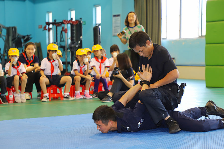 探警营#萌娃探警营 体验乐不停