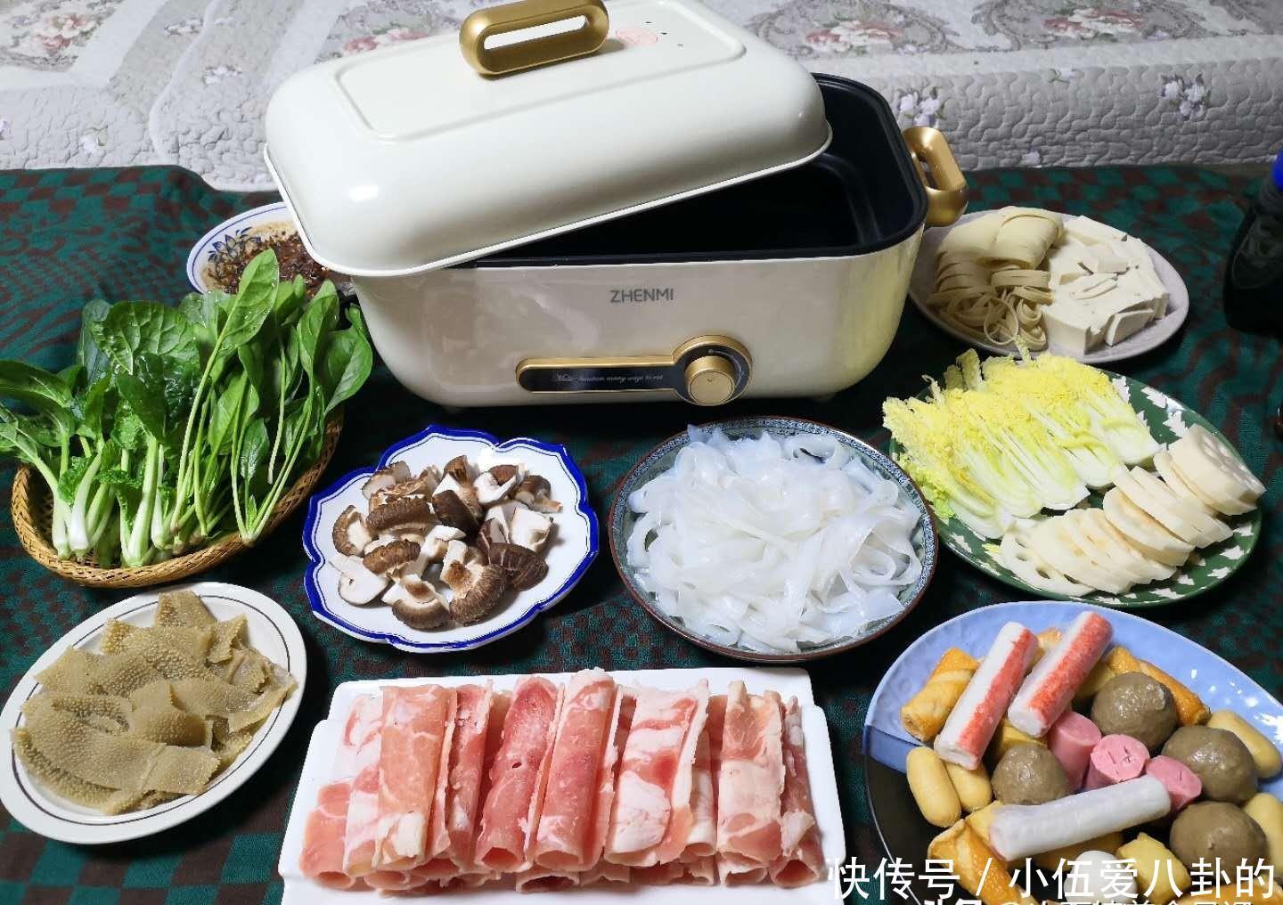吃火锅|天气变冷,想吃火锅在家做,配10几样菜,80元吃到撑,真不贵
