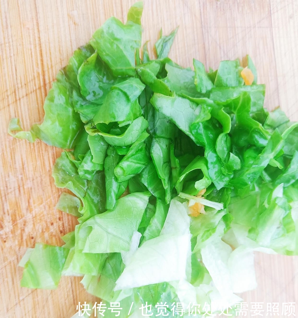 小饼|这样做的蔬菜小饼专治孩子挑食，一个一个吃不停