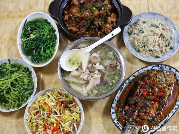 家常菜 篇三：00后小朋友做的一桌晚餐，在朋友圈火了，网友：这手艺没谁了