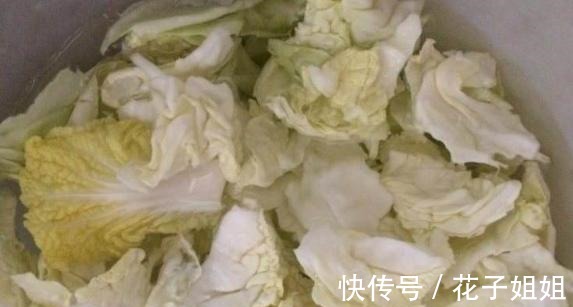 干木耳|卷心菜和木耳就是最佳搭档,营养又美味,好吃的不得了!