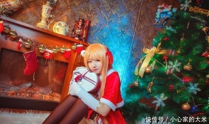 还原度|回顾腐团儿COS历程,亚丝娜出场便是巅峰,还原度接近真人