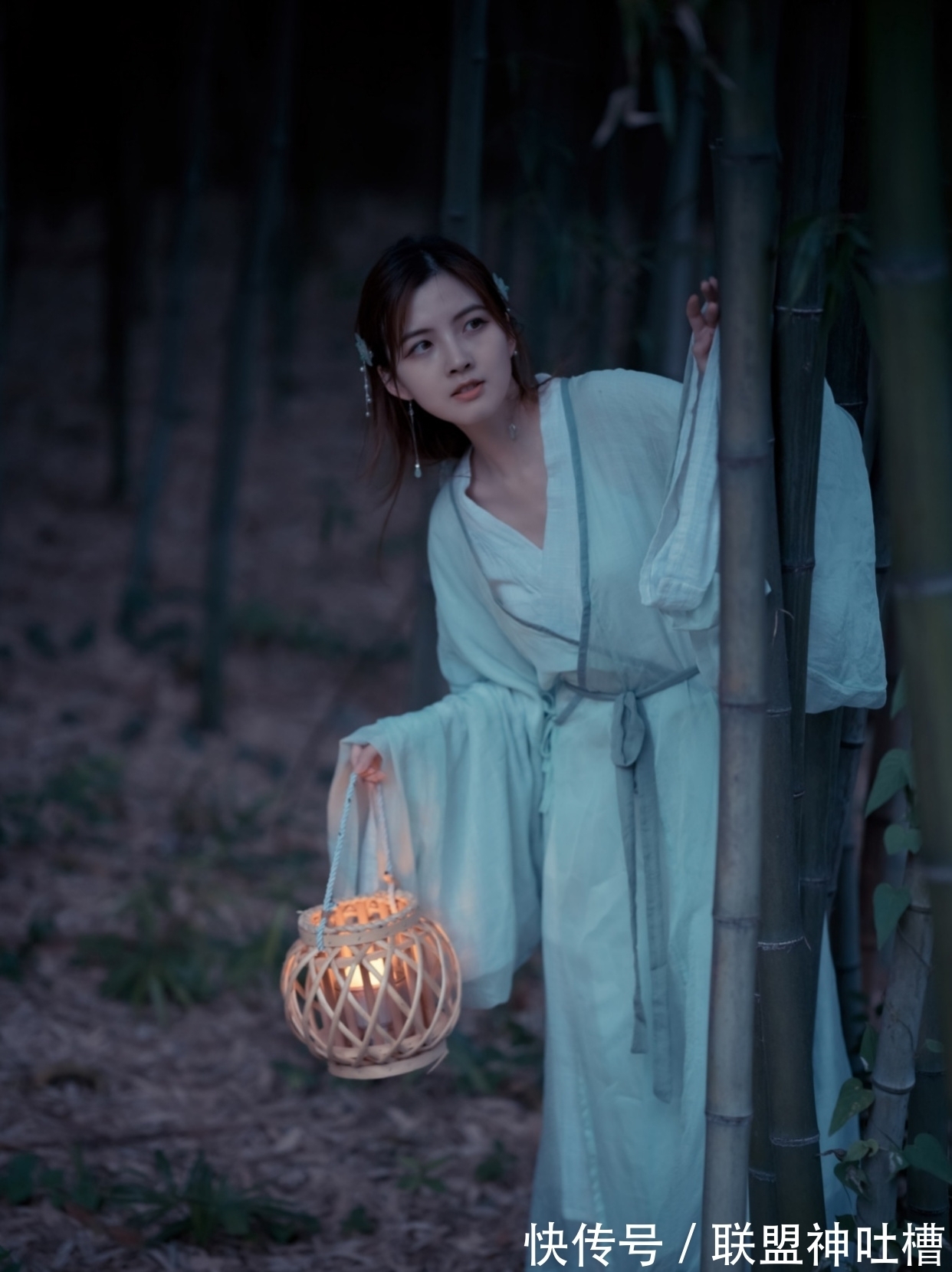 鸣龙$诗·十首丨万树桃花伤落泪,千江碧水倒悬峰