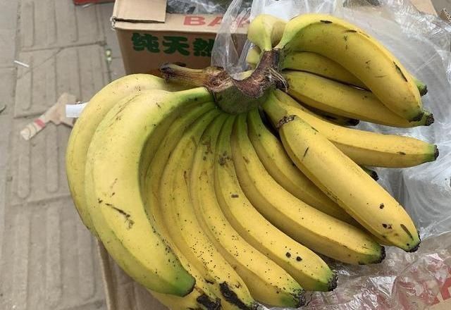 买香蕉时,直的好还是弯的好老果农说出实话,以后别再上当了