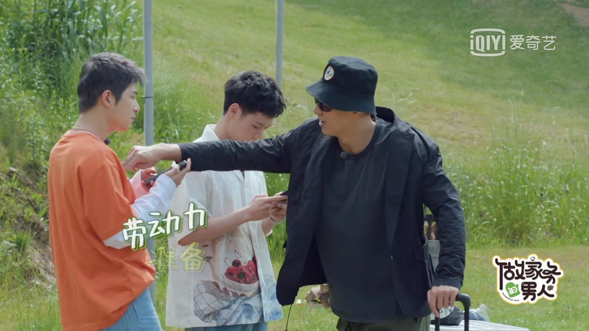 做家务的男人|秦子越婆婆备受好评,黄景瑜K歌暴露年龄,这档综艺还有多少惊喜