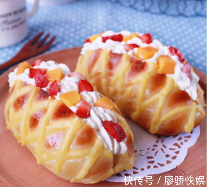 抹茶|味道超级棒的奶油面包，教你怎么做，比外面卖的还好吃！