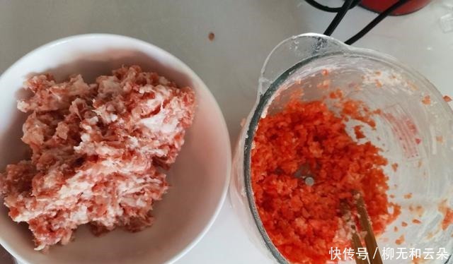 春节年夜饭必不可少福袋,福袋寓意福气满满,做法简单,口感鲜嫩