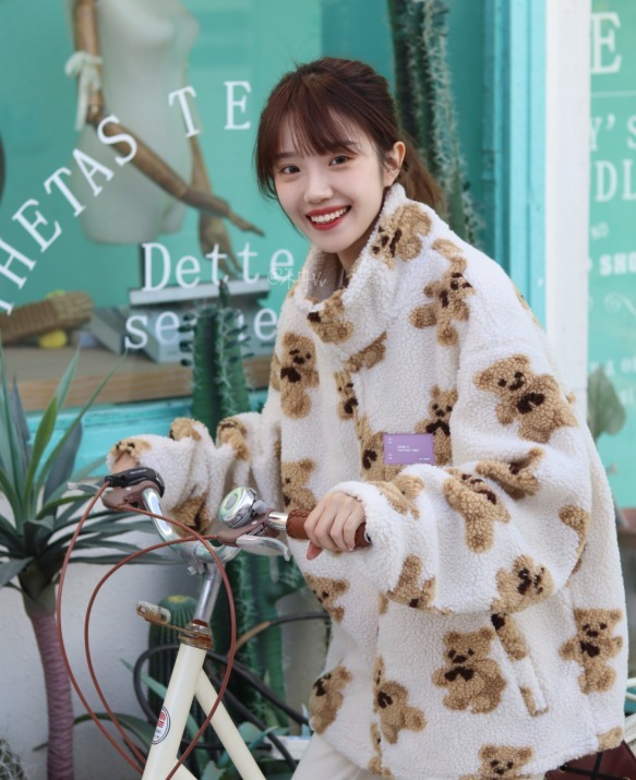 印花|断崖式降温来了!跪求你穿这件“印花外套”,洋气炸了!