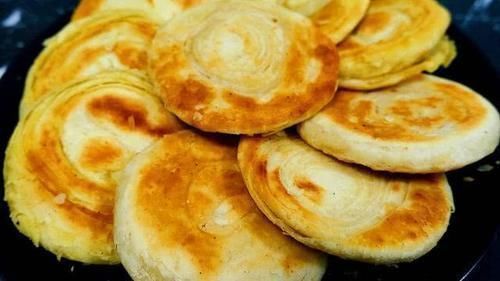 油酥饼|面粉别捣鼓做蛋糕了，现在流行它比蛋糕简单，比油条好吃，收藏