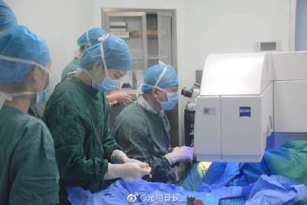 高度近视|手术摘镜就能一劳永逸吗