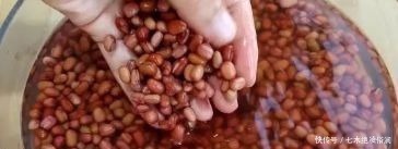 夏天要多吃红豆,别总是煮粥喝,教你个新吃法,好吃又解暑