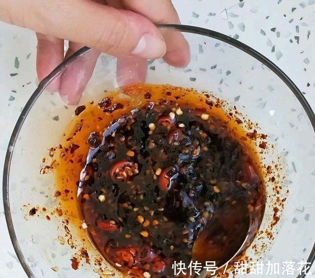 维生素c|立秋之后，遇到此蔬菜要珍惜，维C含量很高，蒸包子特别香！