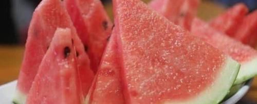 想长寿全靠吃，3种食物离不开，排毒养颜，好处多多