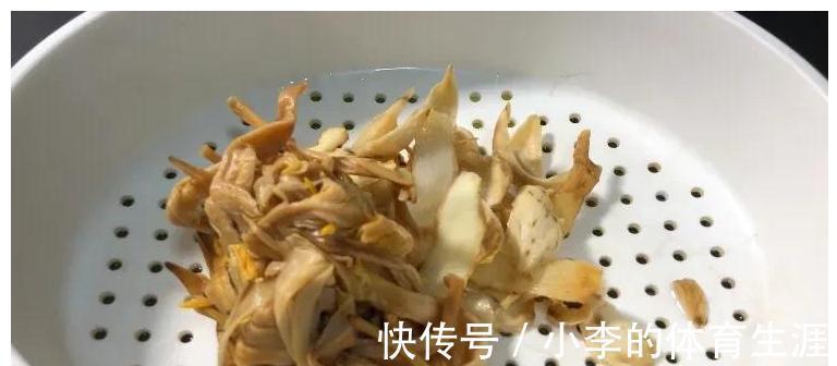 黄花菜|孩子容易烦躁爱发脾气,多炖这道汤给他喝,清心除烦,清润好喝