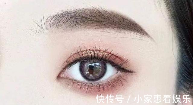 c眼线画对,眼睛放大2倍!营造简洁不浮夸低妆感