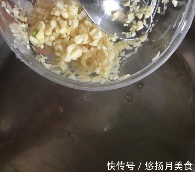 红薯粉条焖白菜!