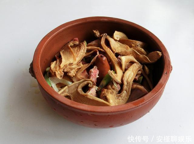 给出|为什么杀鸽子不能直接放血家里老人给出了答案,看完涨知识了