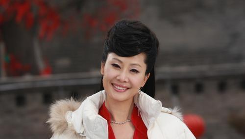 大衣哥走红必须感谢的3个人,于文华只能排第三,其它两位是谁