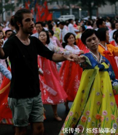 为了验证商场测体温是不是形式，油管博主把脑门捂到48度