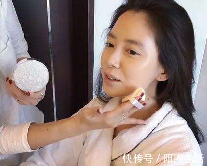 素颜|长期化妆和长期素颜的女生,10年后有什么差别