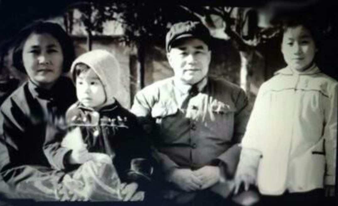 开国|中将王近山被开除党籍后是如何复出的?多亏许世友和这位开国少将