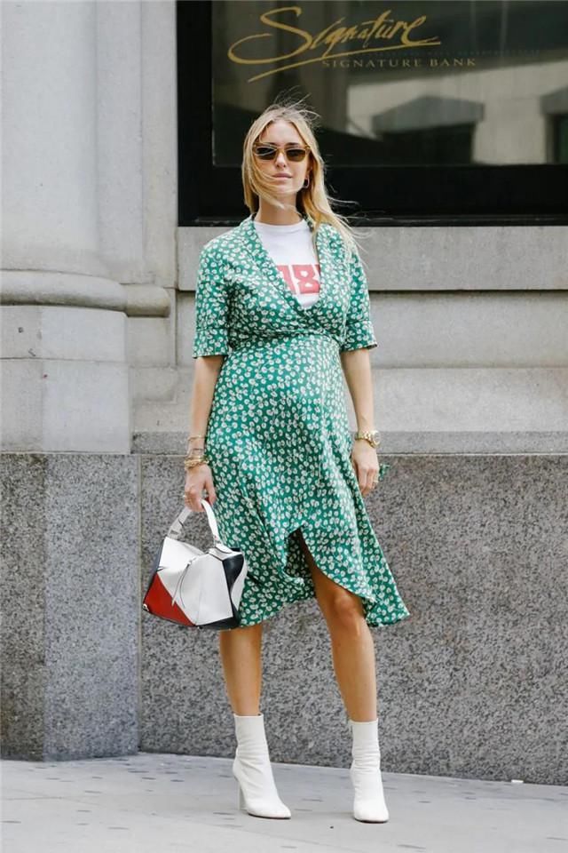 春夏将至，烂大街的“花裙子”又火了起来！洋气不挑人，时髦显瘦