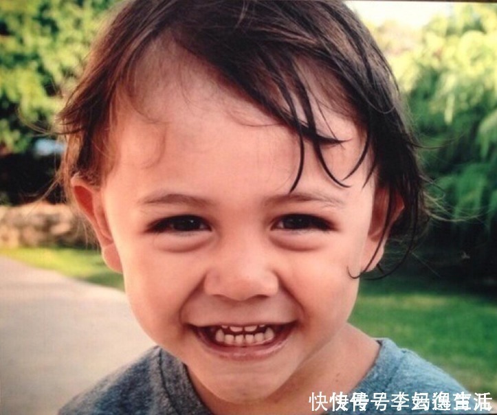 儿子|6岁萌娃送怀孕妈妈卫生巾,得知原因后,孕妈感动:你傻不傻