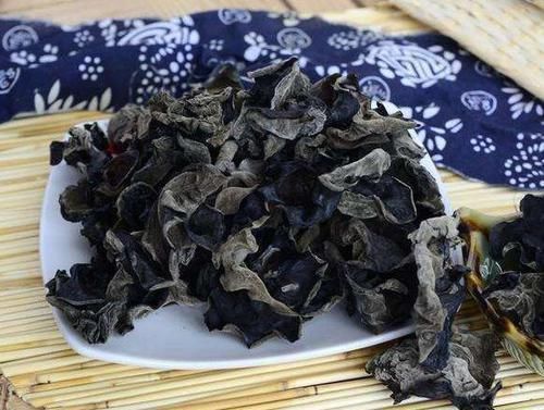 降血糖|得了糖尿病先别慌，多吃一些“纯天然胰岛素”食物，帮你降低血糖