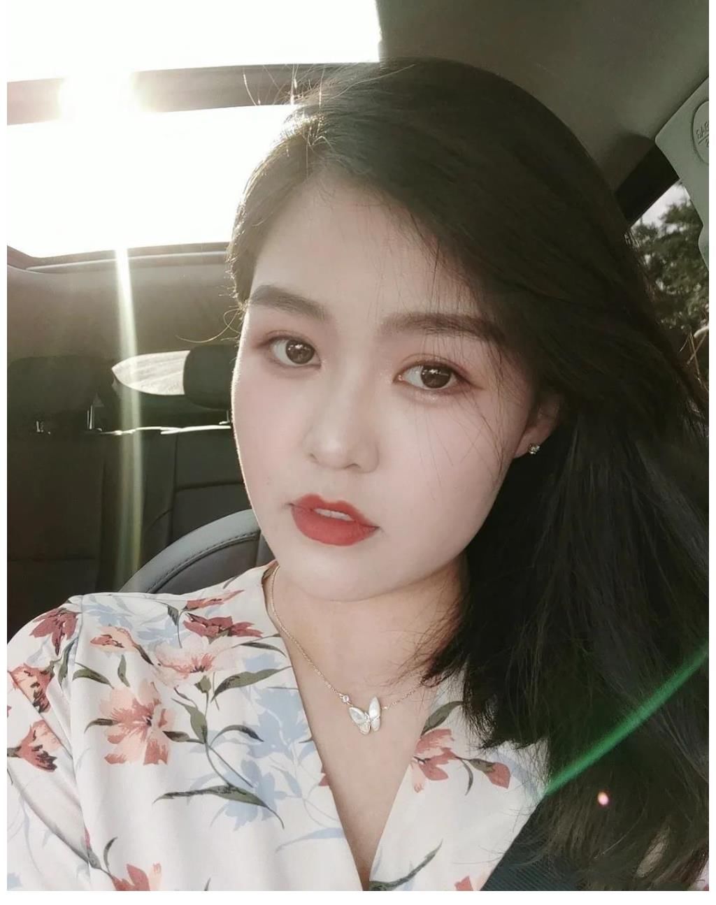 小姐姐|河北00后运动博主,稚嫩面孔,魔鬼身材,网友:太迷人了