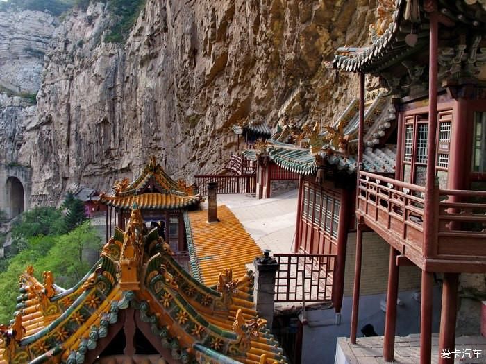  胜景|恒山胜景悬空寺，依托岩石很壮观