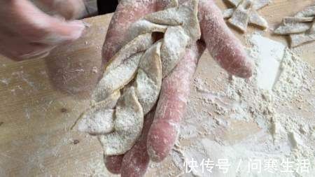 美食|家中有面粉和鸡蛋,一定要学做这美食,儿子三天两头点名要,真香