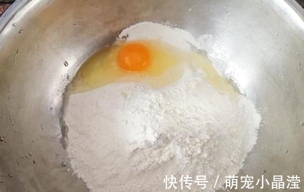泡打粉|1碗面粉,2个鸡蛋,就能在家做油条,不用泡打粉,再不用去外面买了