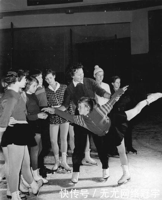 年前|70年前的今天德国分裂,10张照片展示东德成立初期的幸福生活