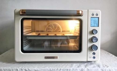 香甜酥脆的红豆沙小酥饼,口感香甜掉渣,孩子一口气可以吃3个