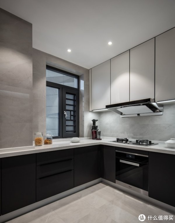 推拉窗|厨房门洞、窗洞太小怎么办？应该怎样选择合适的门窗？