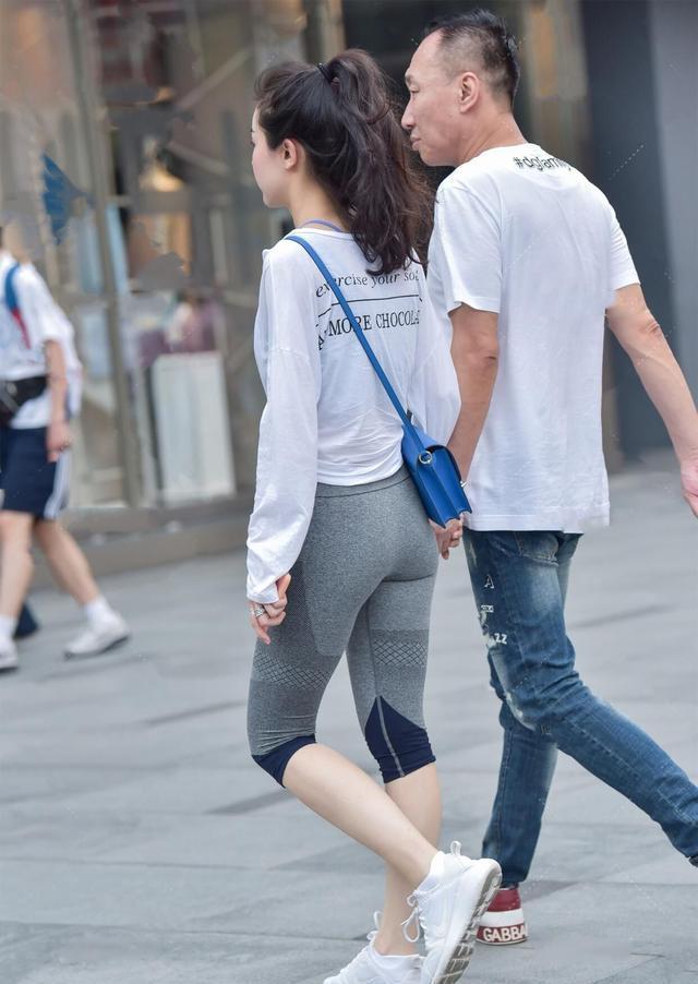 穿搭|“放开”你的小腿, 现在流行“五分裤”, 时髦修身又显高!