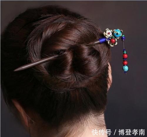 古装戏中的簪子堪称万能品,一簪多用,大家知道都有哪些用途吗