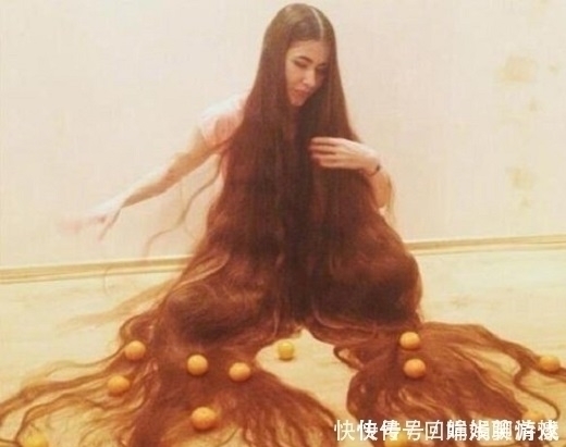 女子|女子二十多年没剪头发,洗个头都需要一天时间才能干!