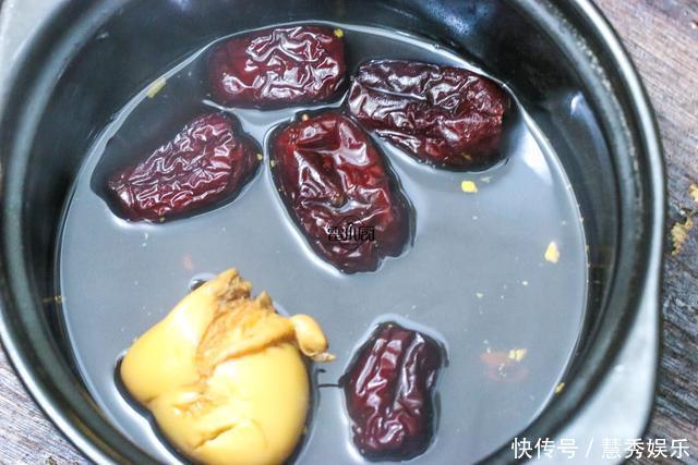 民间|民间老医生教的土方子，补血这样吃管用，一天一碗，亲测有效！