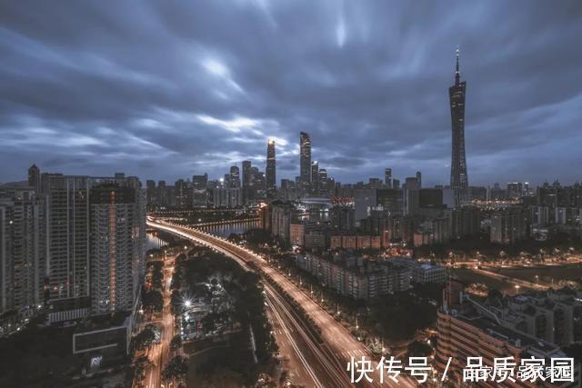 下跌|爆冷!二手房成交创十年新低!学区房降200万无人接盘!