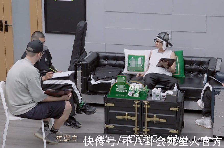 當(dāng)年情|《披哥》口碑反轉(zhuǎn)的哥哥，高情商被淘汰，倒數(shù)第一如今贏回路人緣